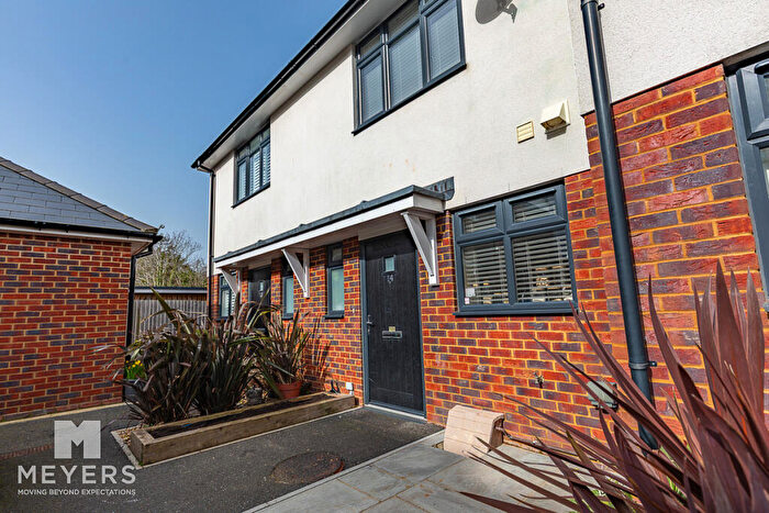 2 Bedroom Terraced House For Sale In Lymington Road, Christchurch, BH23