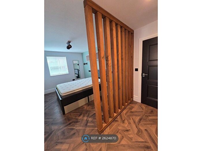 1 Bedroom Flat To Rent In Mansfield Road, Nottingham, NG5
