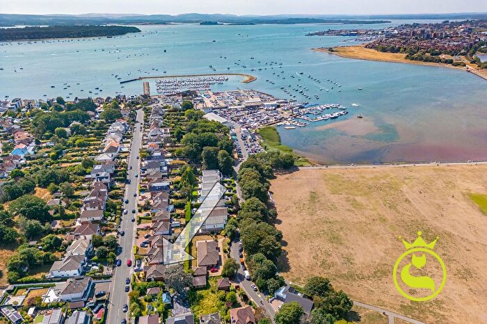 4 Bedroom Detached House For Sale In Pearce Gardens, Lilliput, Poole, BH14