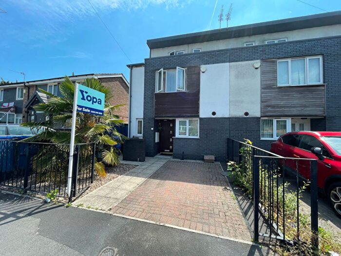 3 Bedroom Mews For Sale In Epsom Avenue, Sale, M33