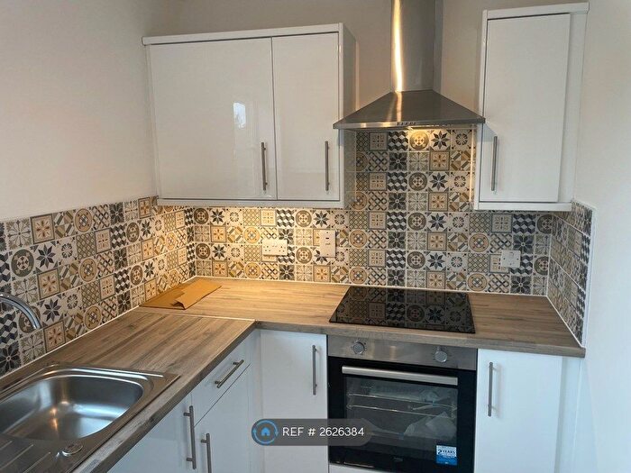 2 Bedroom Flat To Rent In Marathon Way, London, SE28