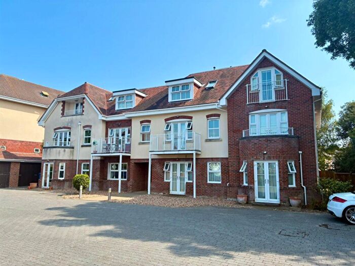 2 Bedroom Apartment To Rent In St Peters Road, Poole, BH14