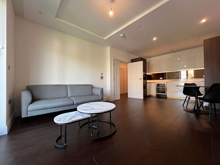 1 Bedroom Flat To Rent In Atkinson Close, Wimbledon, SW20