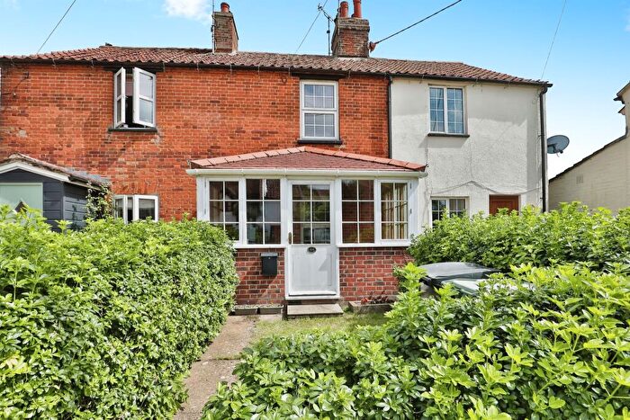 2 Bedroom Cottage For Sale In The Street, Sporle, PE32