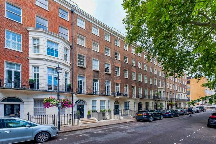 1 Bedroom Flat To Rent In Montagu Square, London, W1H