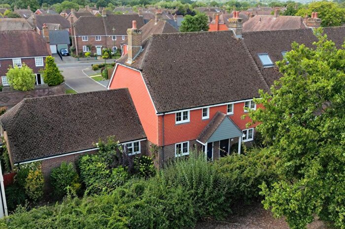 3 Bedroom End Terrace House For Sale In Luxford Way, Billingshurst, RH14