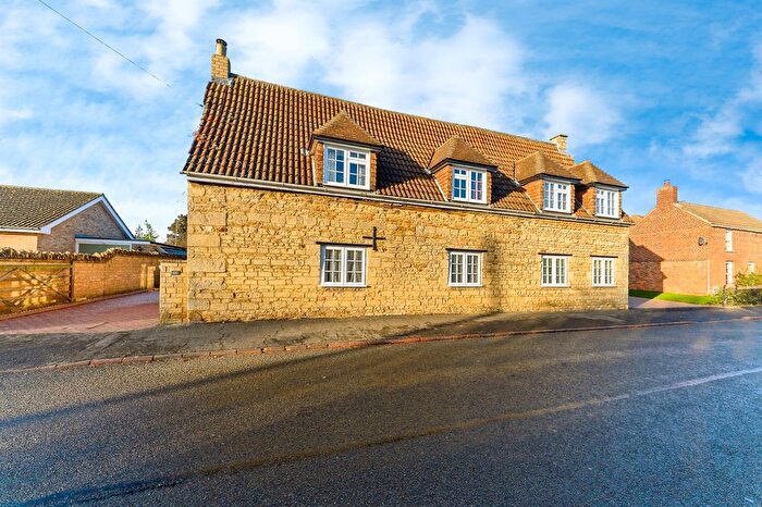 4 Bedroom Cottage For Sale In West End, Langtoft, Peterborough, PE6