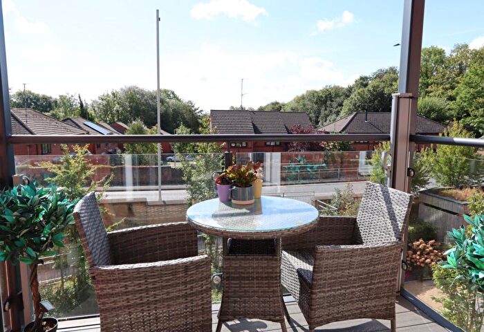 1 Bedroom Retirement Property For Sale In School Brow, Romiley, Stockport, SK6