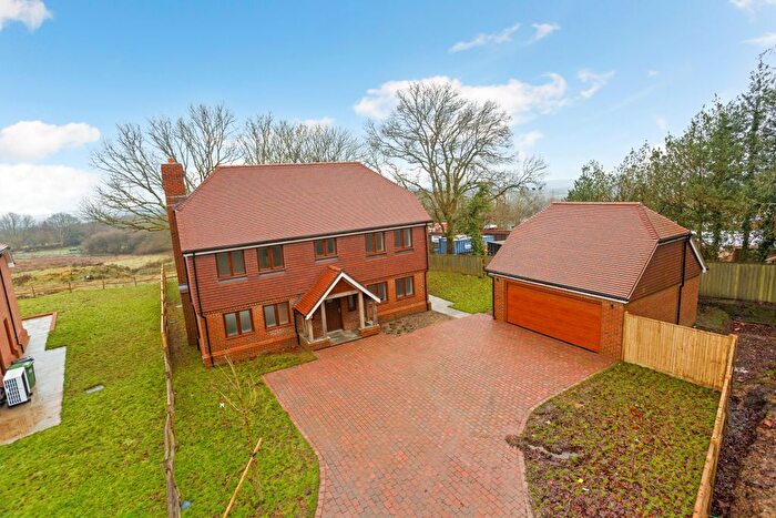 4 Bedroom Detached House For Sale In Rolling Fields View, Heathfield, TN21