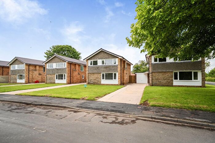 4 Bedroom Detached House To Rent In Linton Place, Linton On Ouse, York, YO30