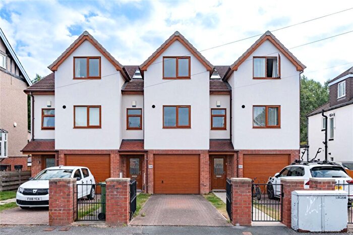 4 Bedroom Town House For Sale In Fearnville Place, Leeds, West Yorkshire, LS8
