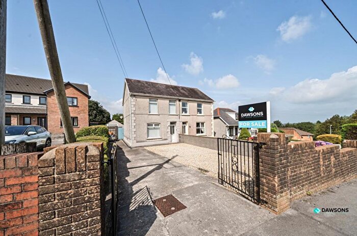 3 Bedroom Semi-Detached House For Sale In Heol Y Bryn, Upper Tumble, Llanelli, SA14