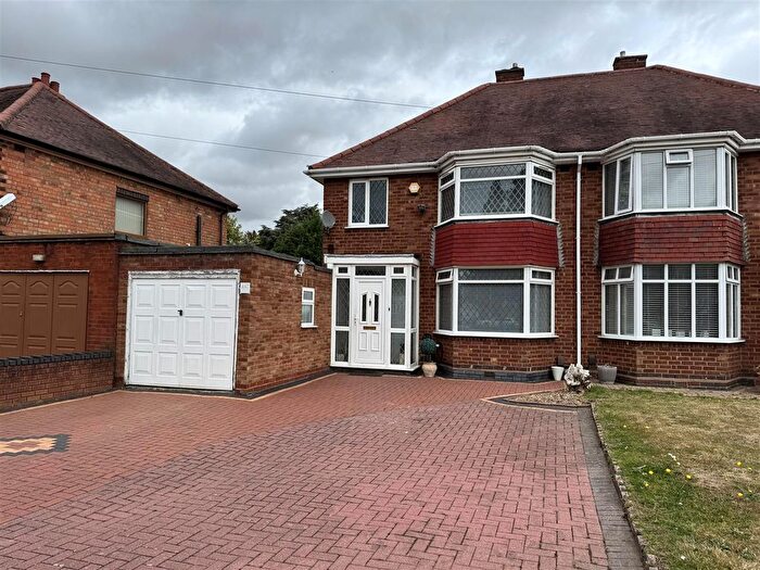 3 Bedroom Semi-Detached House For Sale In Chester Road, Castle Bromwich, Birmingham, B36