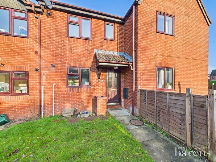 2 Bedroom Terraced House For Sale In Balmoral Way, Basingstoke, RG22