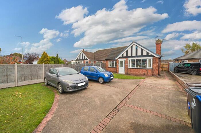 1 Bedroom Semi-Detached Bungalow For Sale In Bradley Road, DN33