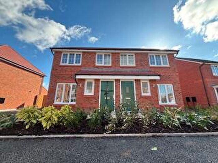 3 Bedroom House To Rent In The Parade, West Bromwich, B71