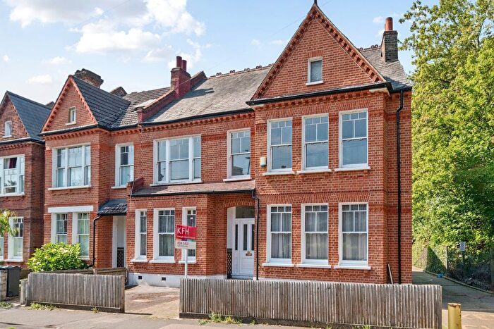 6 Bedroom End Terrace House For Sale In Croxted Road, London, SE21