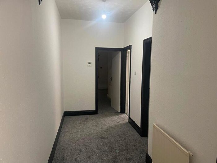 2 Bedroom Apartment To Rent In West Road, Buxton, SK17
