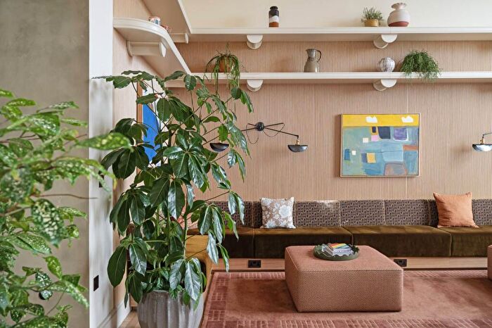 1 Bedroom Flat To Rent In Selbourne Road, Walthamstow, E17