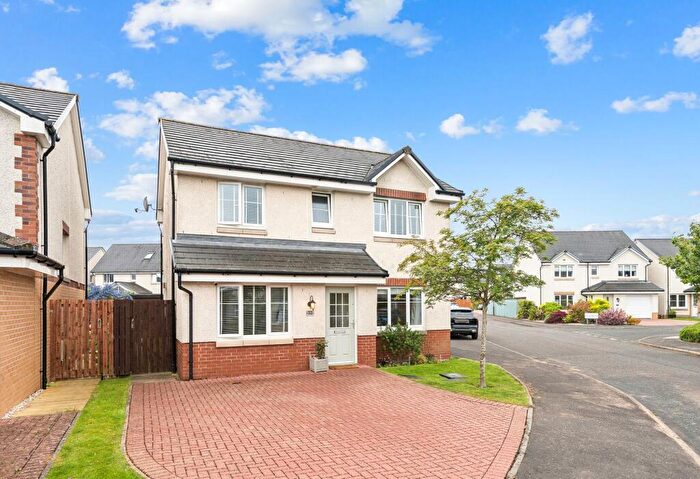 4 Bedroom Detached House For Sale In David Avenue, Stirling, FK8