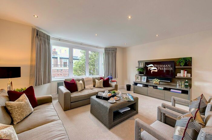 3 Bedroom Flat To Rent In Holbein Place, London, SW1W