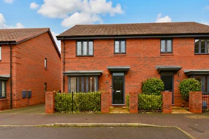 3 Bedroom Semi Detached House For Sale In Larkinson Avenue, Biggleswade, SG18