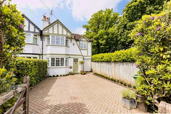 4 Bedroom Semi-Detached House To Rent In Coverts Road, Claygate, KT10