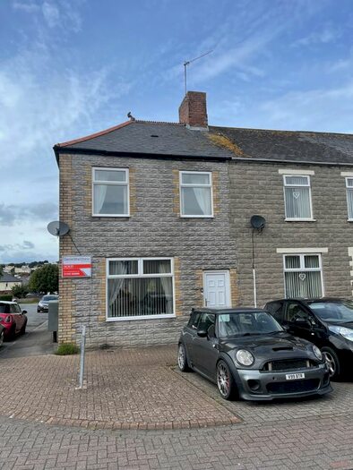 2 Bedroom End Of Terrace House To Rent In Gilbert Street, Barry, CF63