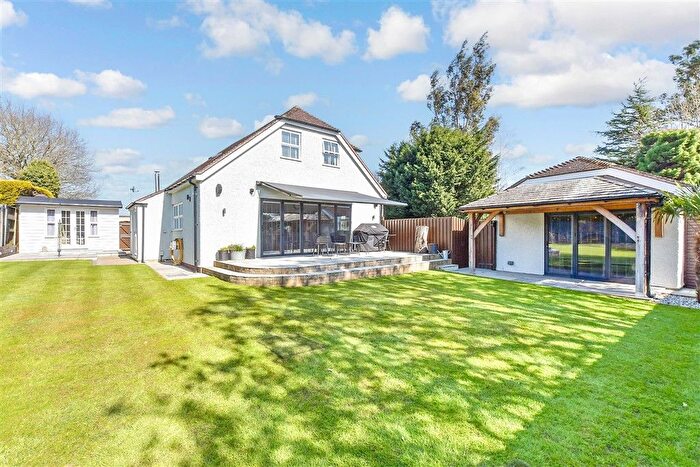 5 Bedroom Detached House For Sale In Church Hill, Charing Heath, Ashford, Kent, TN27