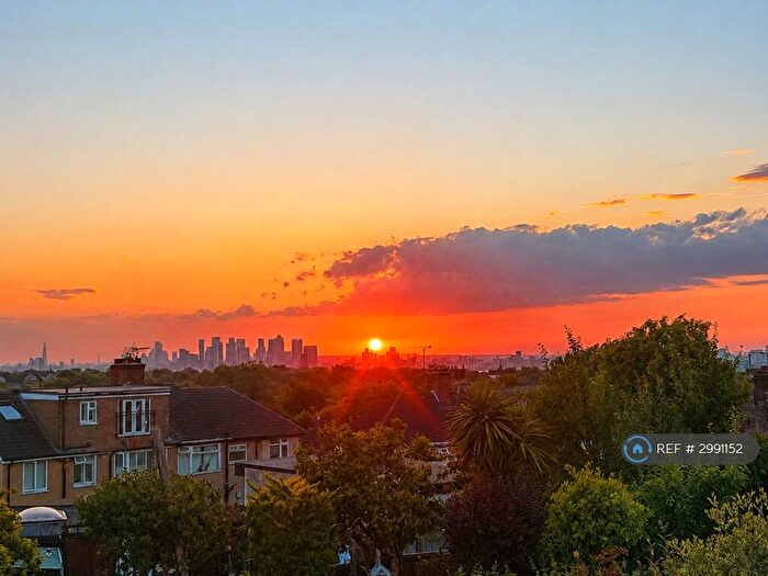 3 Bedroom End Of Terrace House To Rent In Donaldson Road, London, SE18