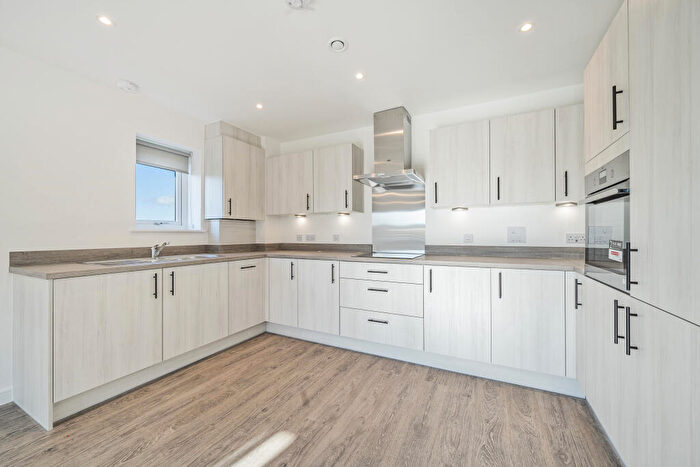 2 Bedroom Apartment To Rent In Flat, Albermarle House, Kings Hill, West Malling, ME19