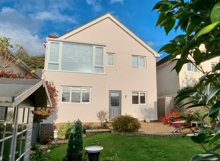 3 Bedroom Detached House For Sale In Tinney Drive, Truro, TR1