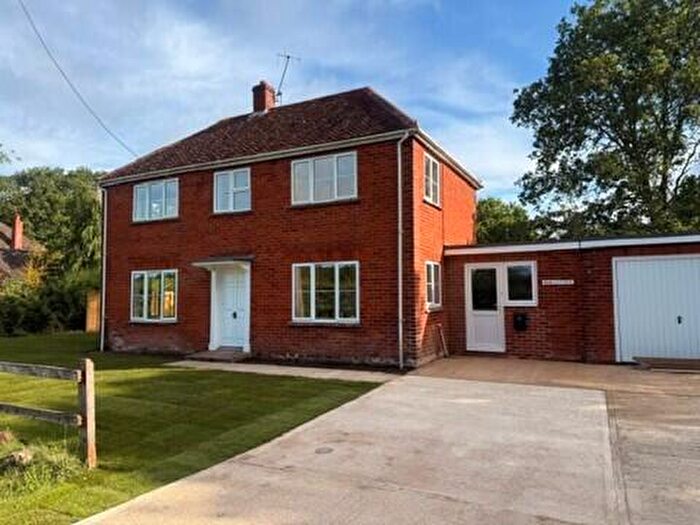2 Bedroom Detached House To Rent In Haines Hill, Twyford, Reading, Berkshire, RG10