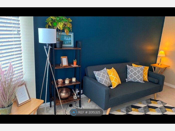 2 Bedroom Flat To Rent In The Bittoms Court, Kingston Upon Thames, KT1