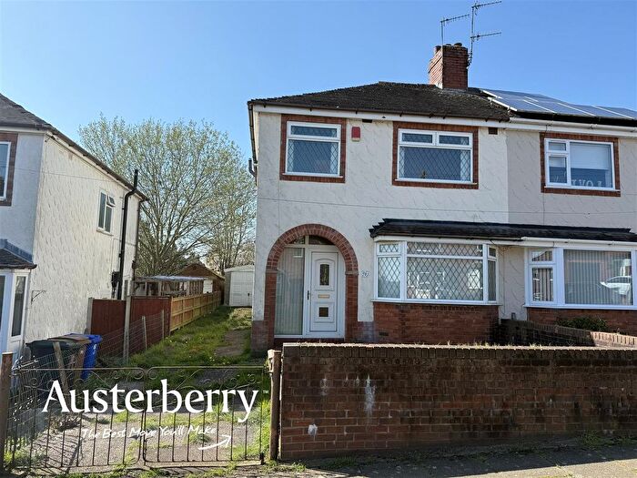3 Bedroom Semi-Detached House For Sale In Central Drive, Stoke-On-Trent, ST3