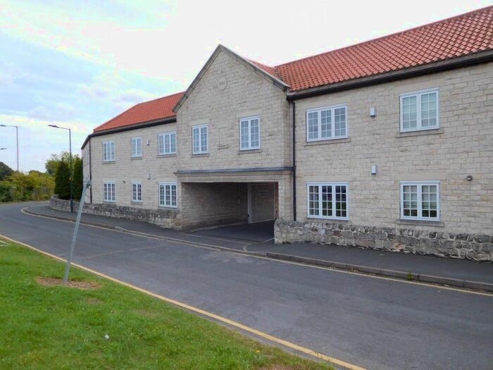 2 Bedroom Flat To Rent In Warmsworth Mews, Backside Lane, Doncaster, DN4