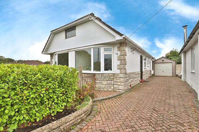 2 Bedroom Bungalow For Sale In Durdells Avenue, Bournemouth, Dorset, BH11