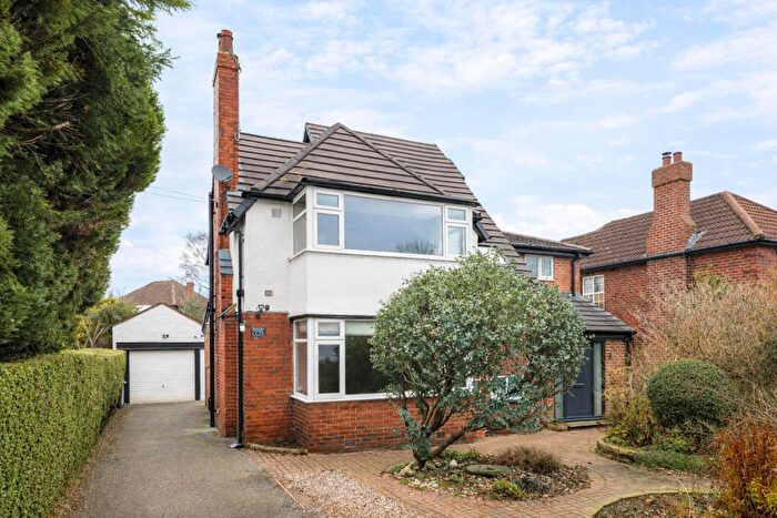 5 Bedroom Detached House For Sale In Belvedere Road, Alwoodley, LS17