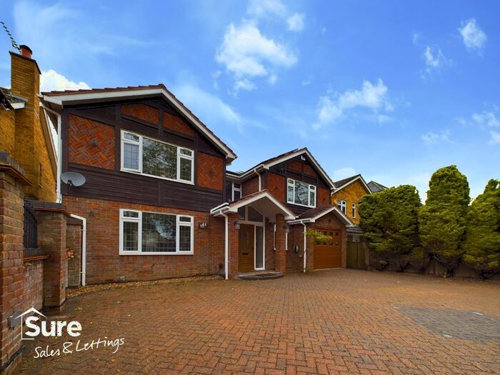 4 Bedroom Detached House To Rent In Chambersbury Lane, Hemel Hempstead