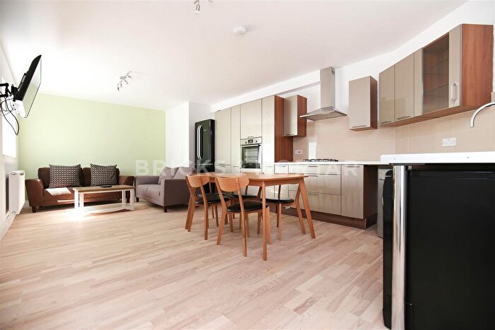 5 Bedroom Flat To Rent In St. James Street, Newcastle Upon Tyne, NE1