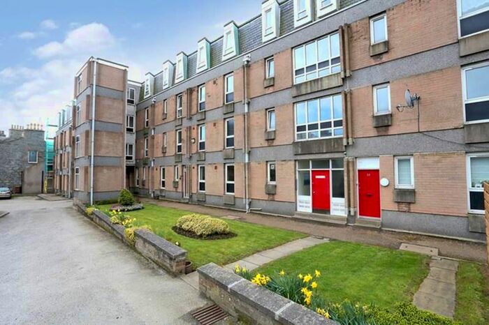 2 Bedroom Flat To Rent In Salisbury Court, Salisbury Terrace, AB10