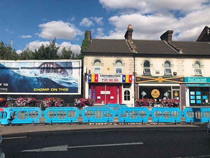 2 Bedroom Flat To Rent In New Bedford Road, Luton, LU1