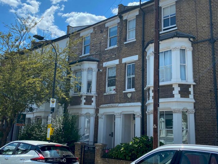 2 Bedroom Flat To Rent In Hetley Road, London, W12