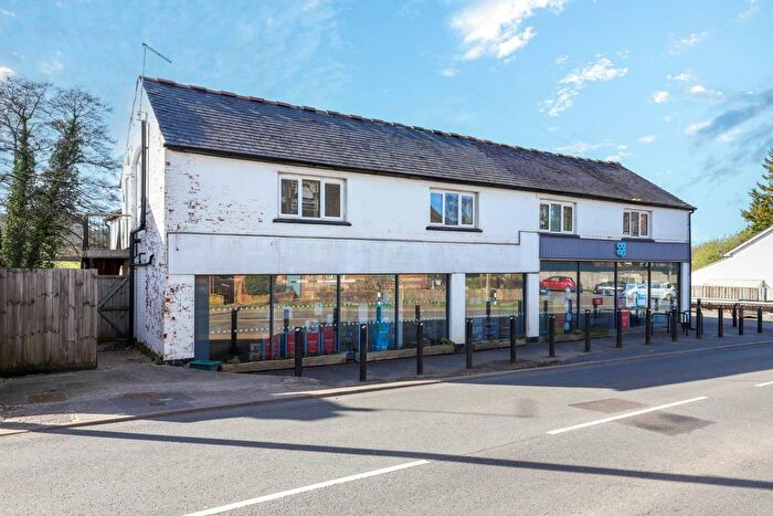 1 Bedroom Flat For Sale In Cookswell, Blandford Forum, DT11