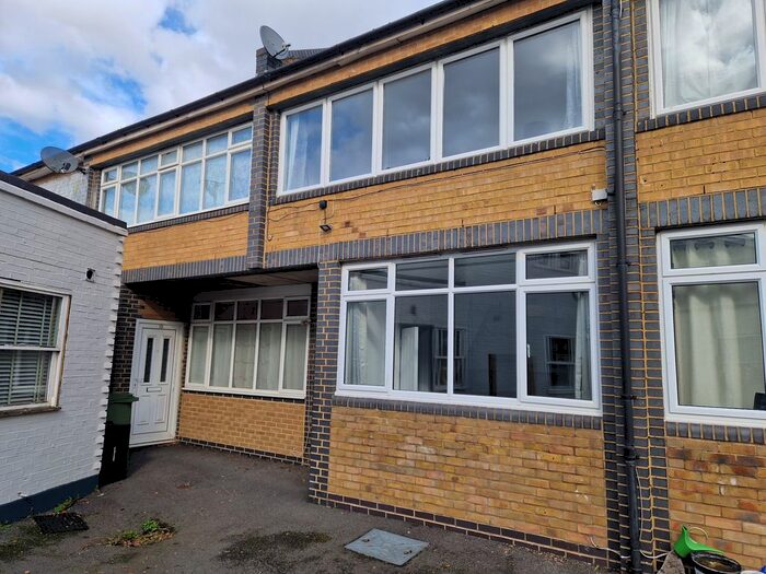 1 Bedroom Mews To Rent In Penrith Place, West Norwood, SE27