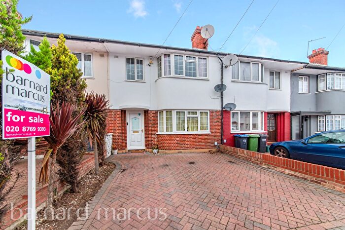 5 Bedroom Terraced House For Sale In Rowan Crescent, London, SW16