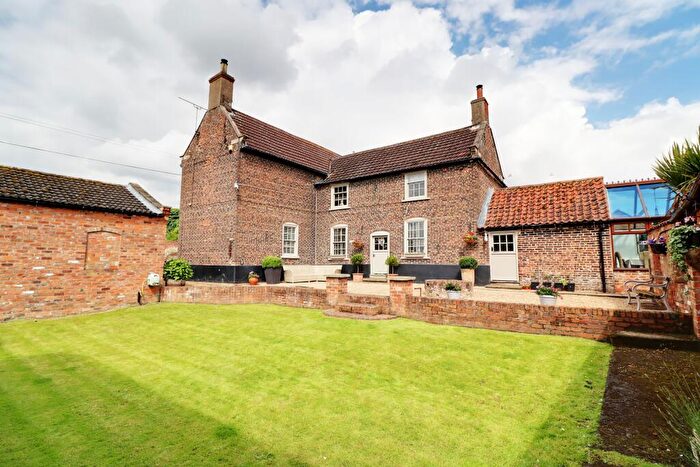 4 Bedroom Detached House For Sale In Upperthorpe Road, Westwoodside, Lincolnshire, DN9