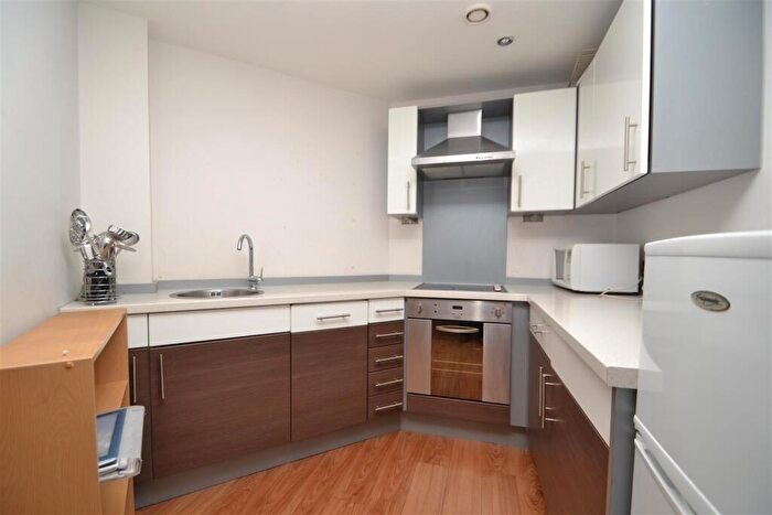 2 Bedroom Apartment To Rent In Basilica, LS1