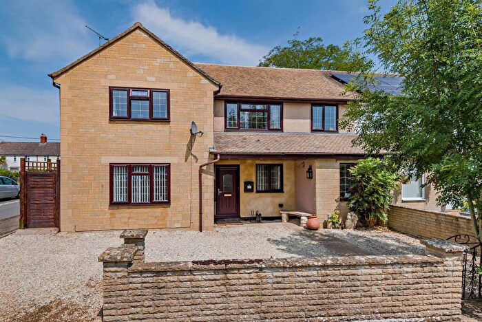 4 Bedroom End Of Terrace House For Sale In Ashton Keynes, SN6