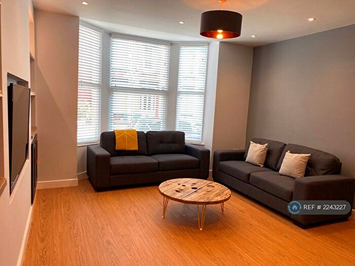 6 Bedroom Terraced House To Rent In Lidderdale Road, Liverpool, L15